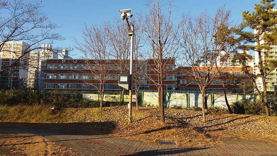 광주 서구 전남고등학교 건물 — 광주 서구 과외 선생님 추천